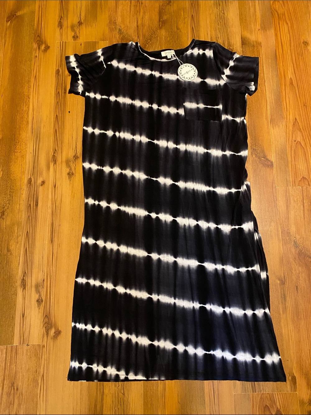 UMGEE Black & White Tie-Dye Tee Dress Size XL NWT